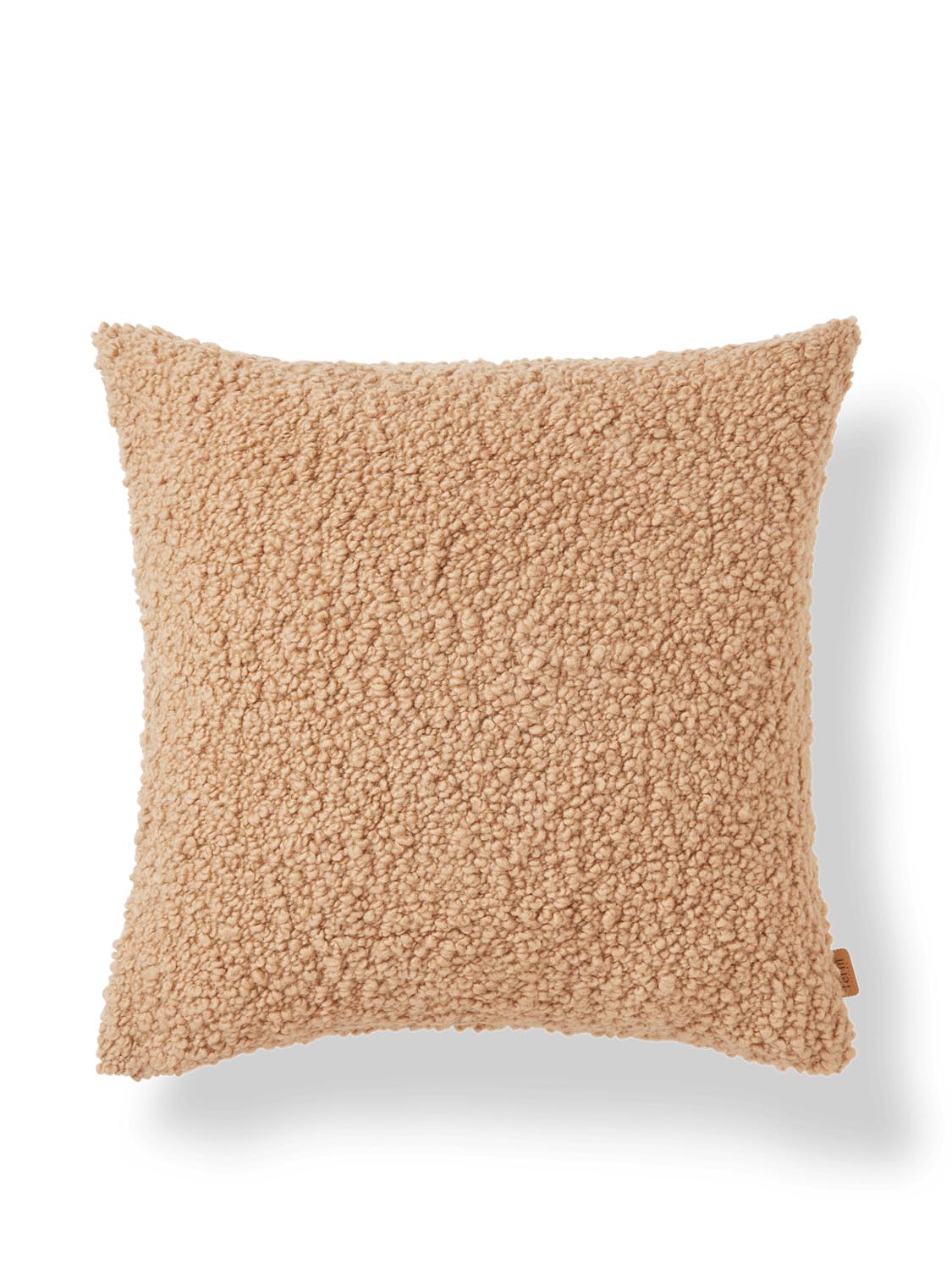 Ferm Living Moor Kissen: Zeitlose Ästhetik trifft auf Naturmaterialien.