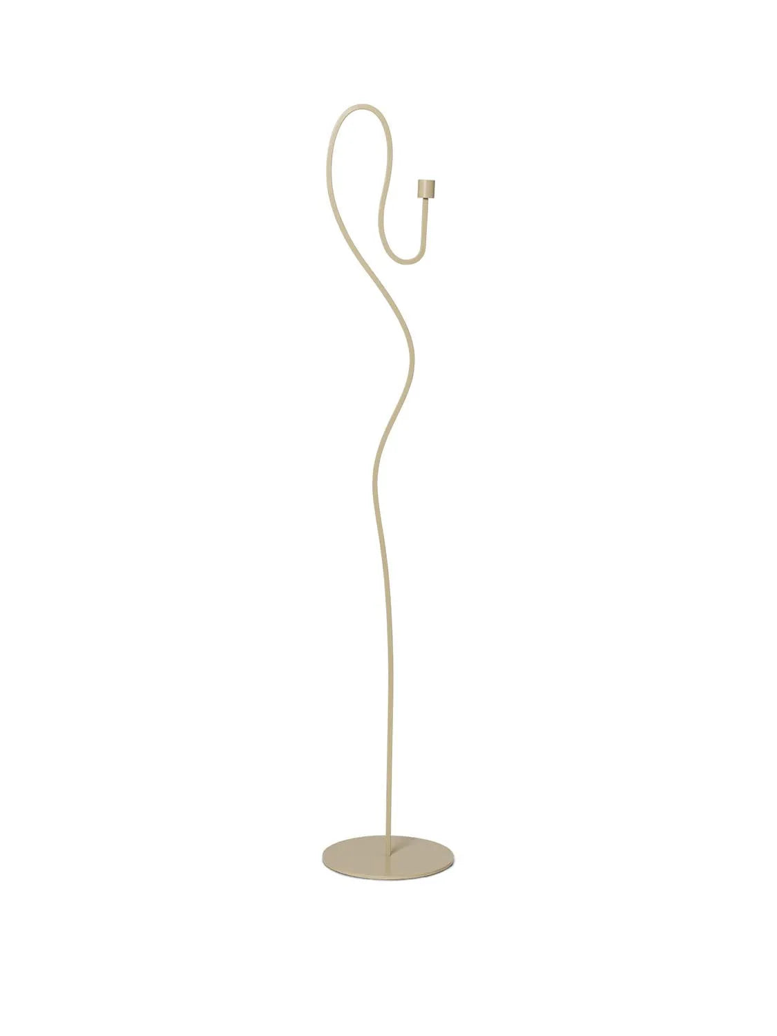 Eleganter Valse Kerzenhalter von Ferm Living für zeitlose Räume.