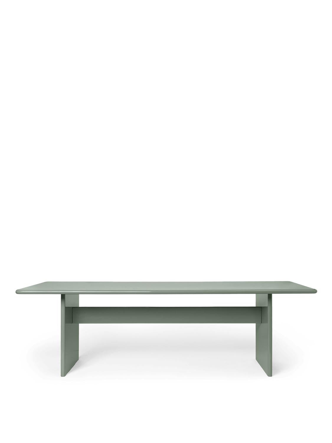 Eleganter Rink Esstisch Large von Ferm Living: FSC-zertifiziert, pflegeleicht, ideal für gesellige Abende.