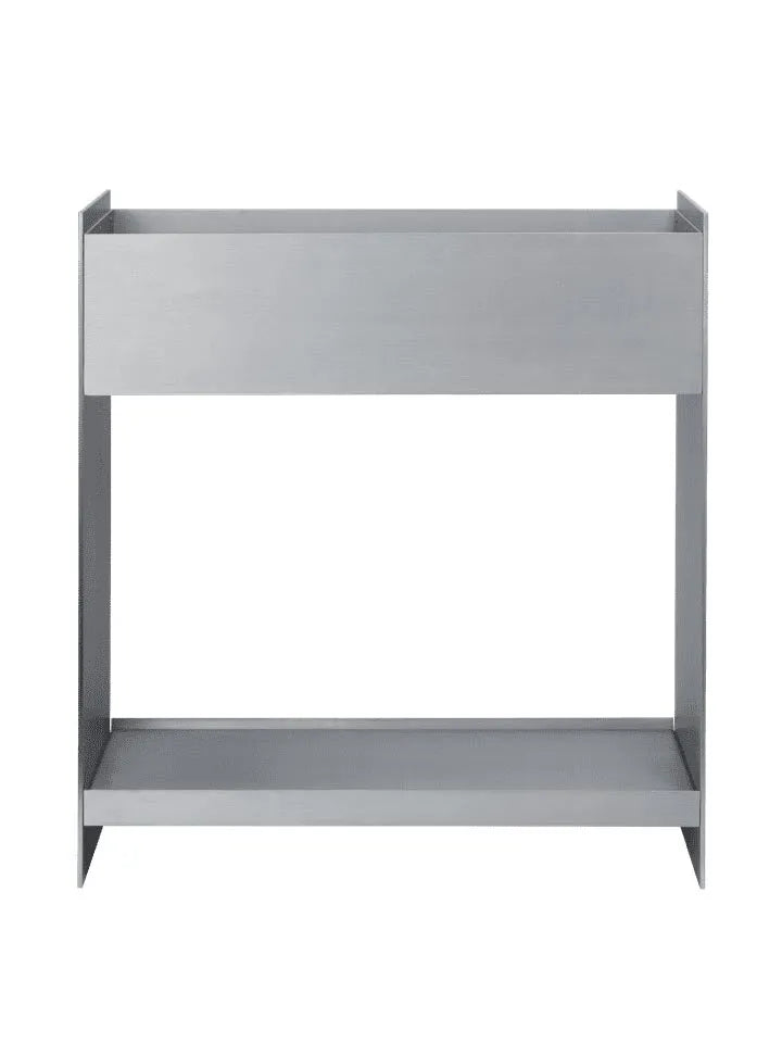 Lager Plant Box in Aluminium präsentiert im Onlineshop von KAQTU Design AG. Pflanzentopf Outdoor ist von Ferm Living