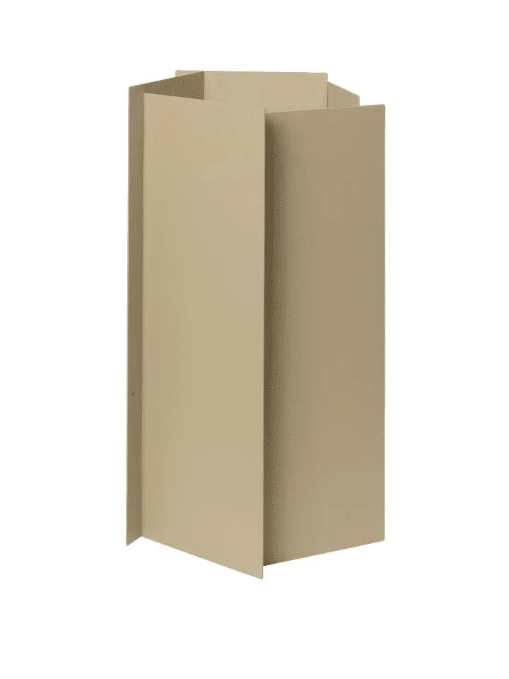 Fragma Pflanzgefäss in Kaschmir präsentiert im Onlineshop von KAQTU Design AG. Pflanzentopf Outdoor ist von Ferm Living