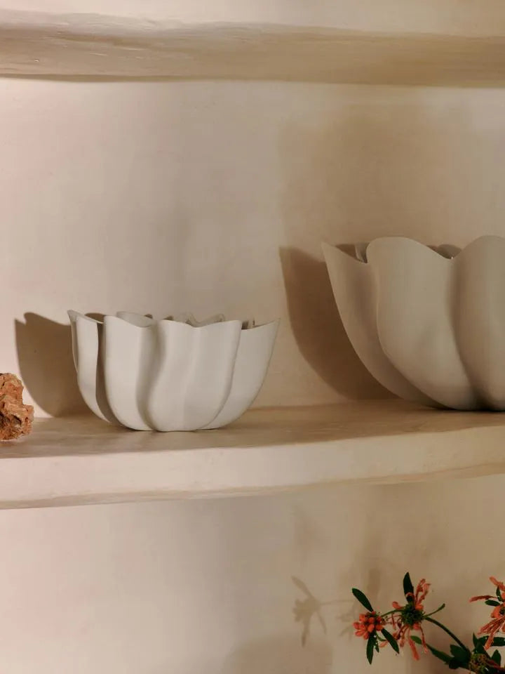 Nium Schale Ø22  in Cremeweiss präsentiert im Onlineshop von KAQTU Design AG. Schale ist von Ferm Living