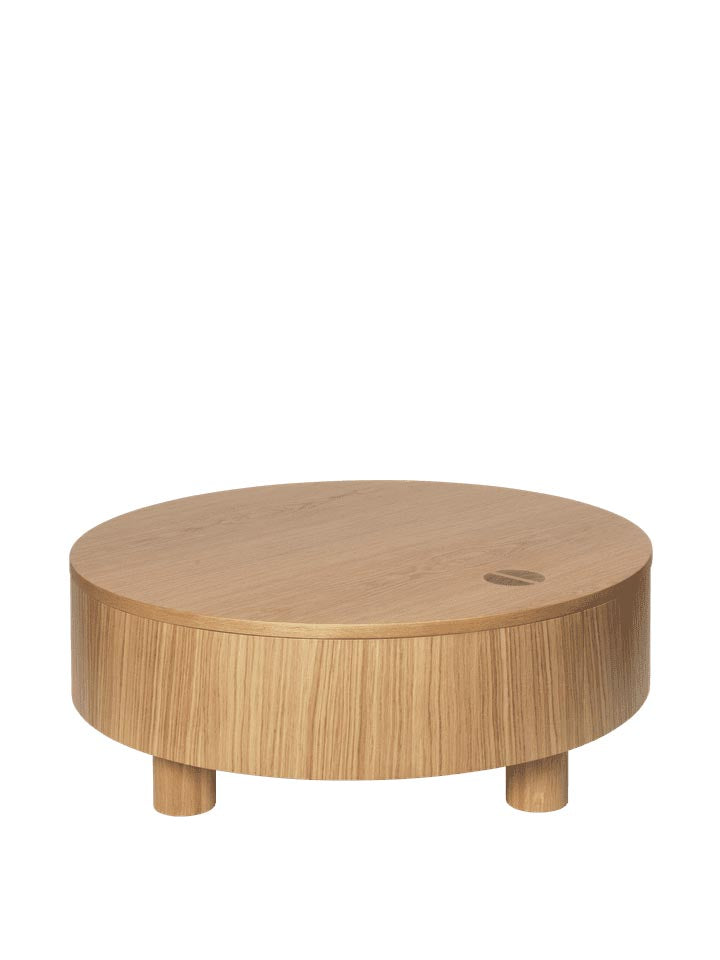 Olles Aufbewahrungstisch Ø80  in Natürliche Eichenfurnier präsentiert im Onlineshop von KAQTU Design AG. Beistelltisch ist von Ferm Living