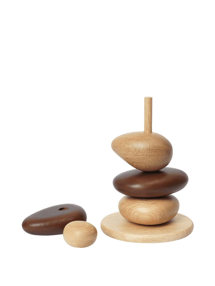 Pebble Stapelblöcke  in Multi präsentiert im Onlineshop von KAQTU Design AG. Spielzeug ist von Ferm Living