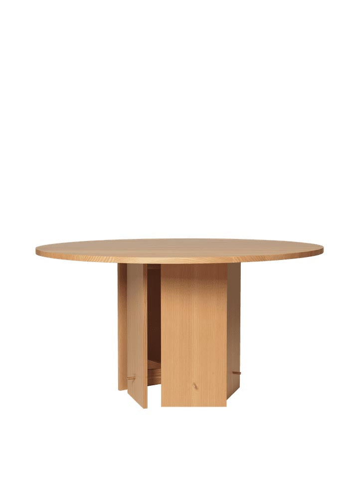 Aukko Esstisch Ø140 in Douglasie präsentiert im Onlineshop von KAQTU Design AG. Esstisch ist von Ferm Living