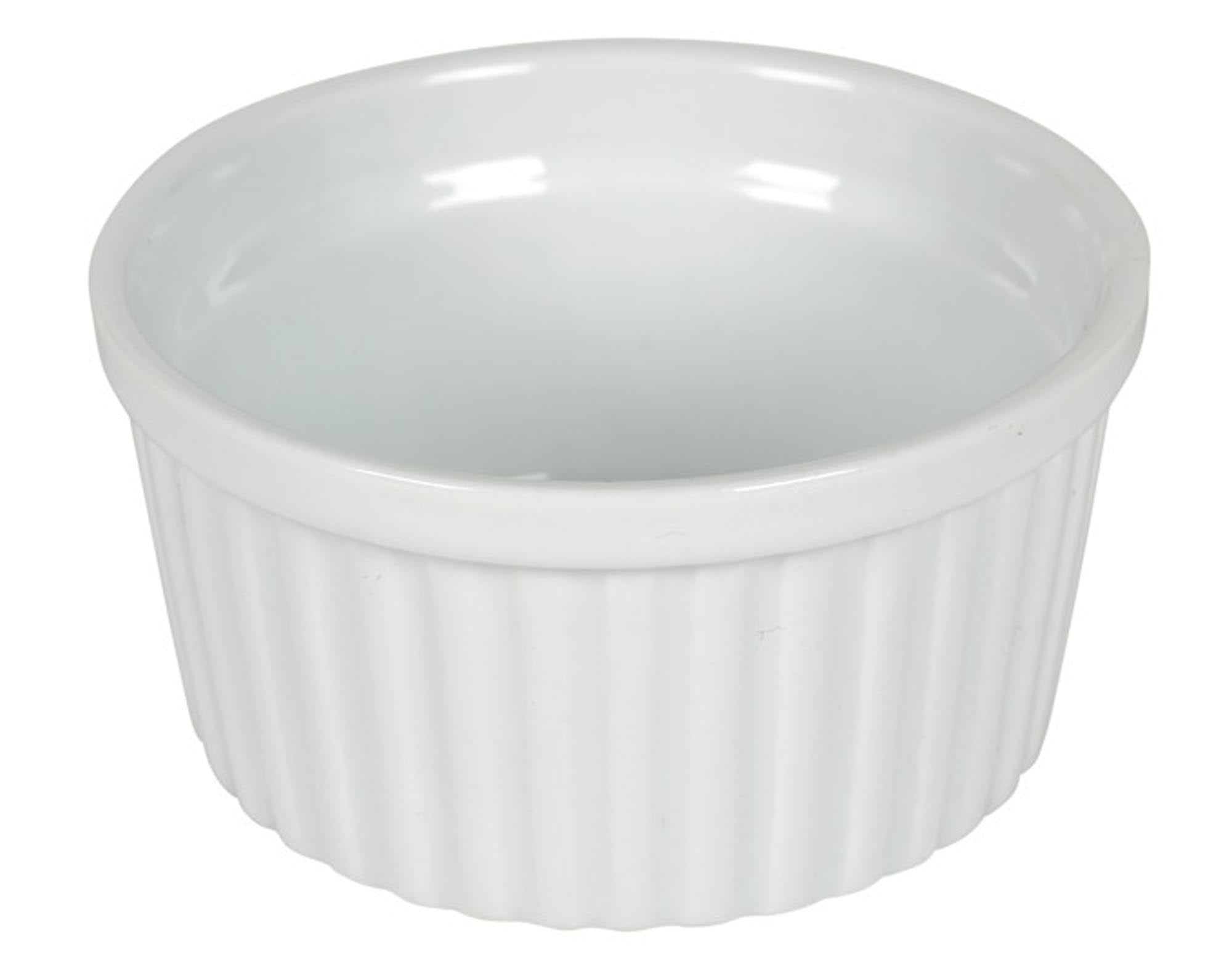 Elegantes Ramequin Porzellan ø 9.5 cm von STRONGHOLD: langlebig, hitzebeständig, spülmaschinenfest, ideal für Quiches und Desserts.
