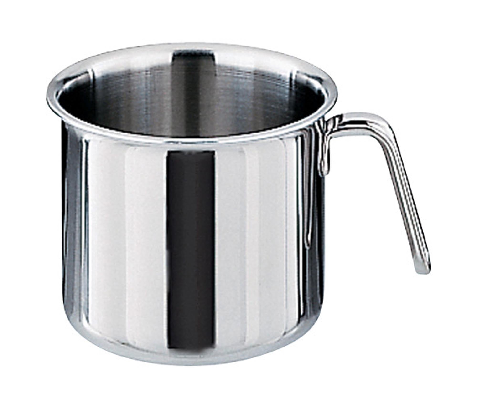 Hochwertiger Edelstahl-Milchtopf ø 14 cm von SPRING, ideal für Milch & Saucen. Glasdeckel, ergonomische Griffe, induktionsgeeignet.