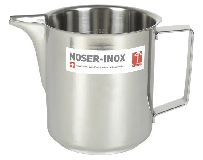 NOSER Milchtopf Standard Inox 1 Liter  ø 11 cm in  präsentiert im Onlineshop von KAQTU Design AG. Kanne ist von NOSER-INOX