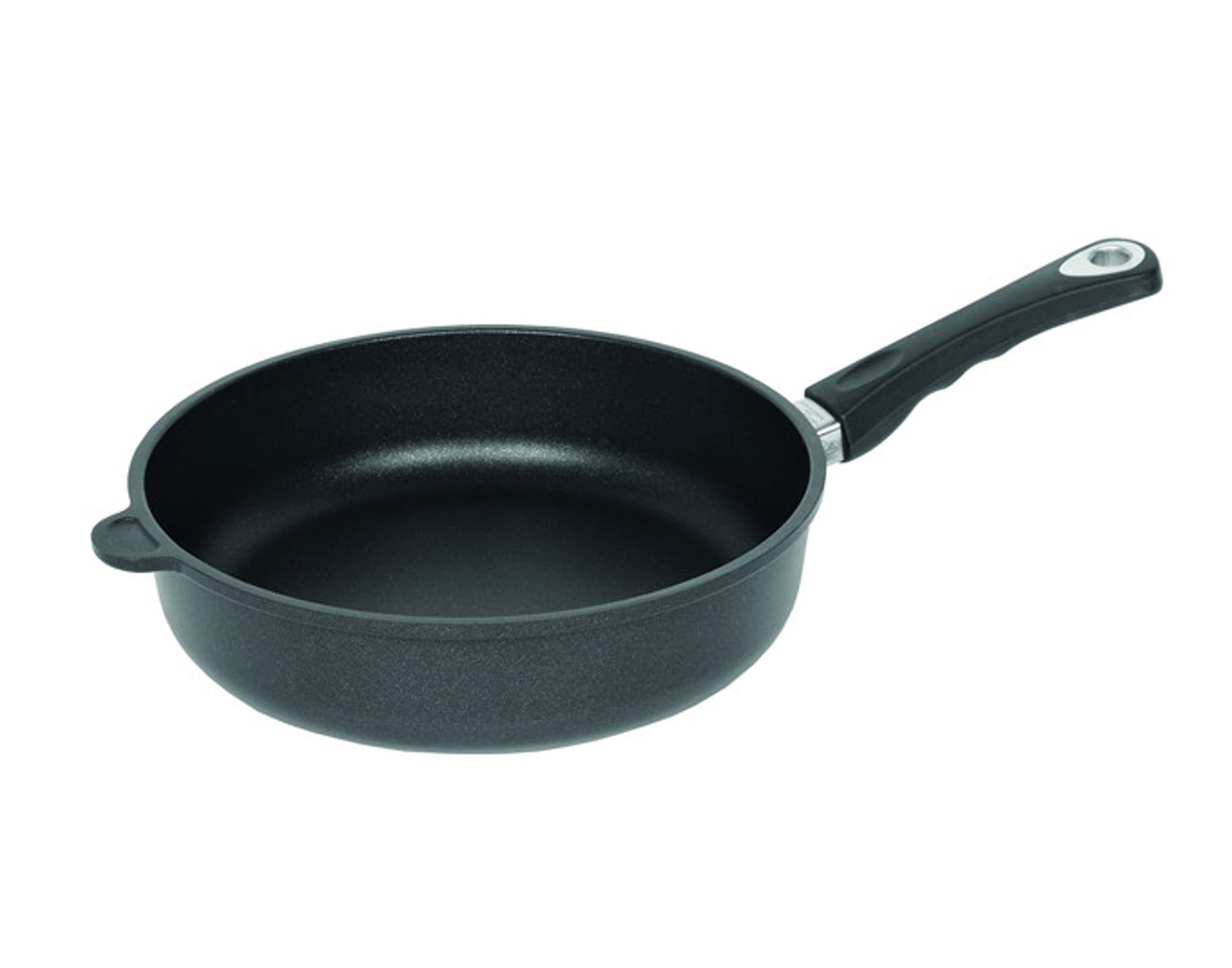 Entdecken Sie die LOTUS Bratpfanne hoch ø 20 cm – ideal zum Braten, Schmoren und Dünsten. Hochwertige Antihaftbeschichtung, robustes Aluminium, für alle Herdarten geeignet.