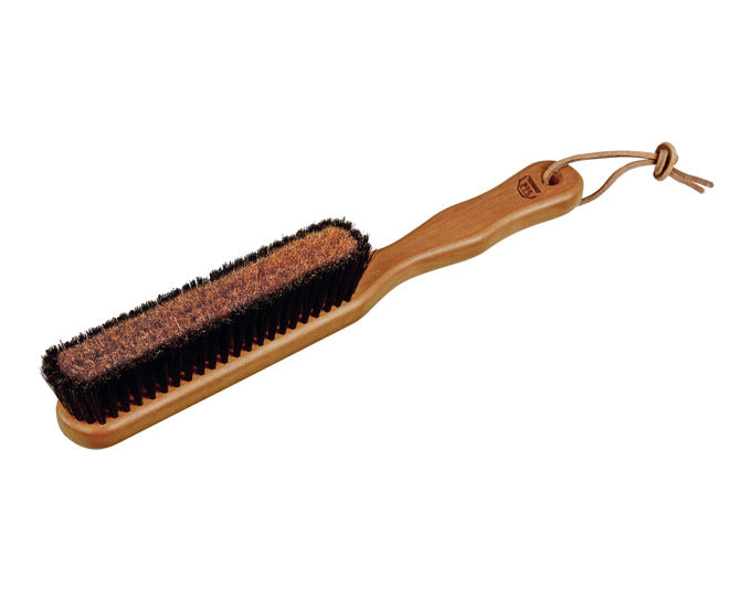 REDECKER Kleiderbürste mit Bronzedraht und Borstenrand in  präsentiert im Onlineshop von KAQTU Design AG. Haushaltshilfen ist von REDECKER