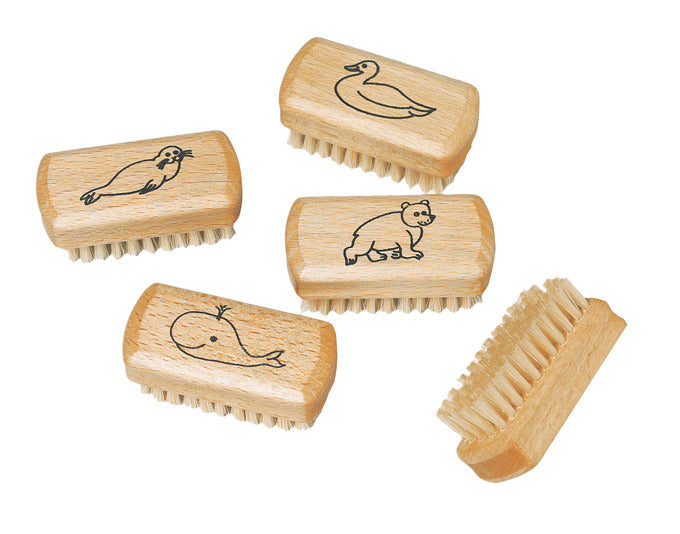 REDECKER Kindernagelbürste mit Tiermotiv sortiert in  präsentiert im Onlineshop von KAQTU Design AG. Badzubehör ist von REDECKER