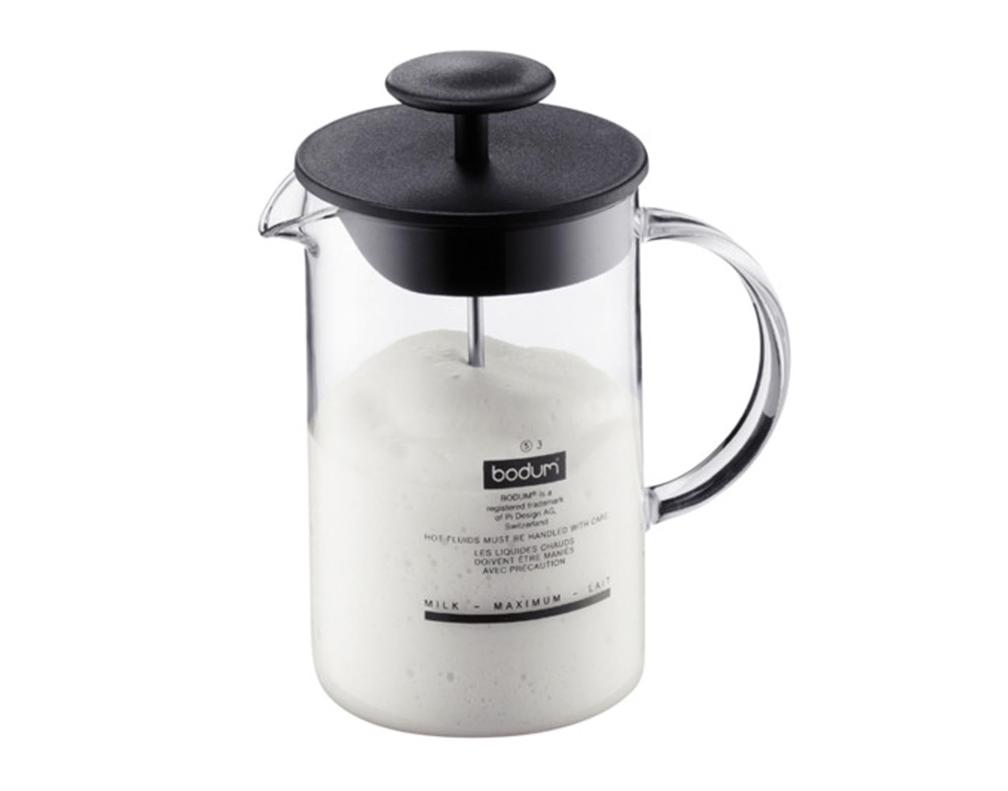 Eleganter BODUM Milchschäumer 0.25 l: Perfekter Milchschaum für Cappuccino & Latte, aus hitzebeständigem Glas mit ergonomischem Griff.