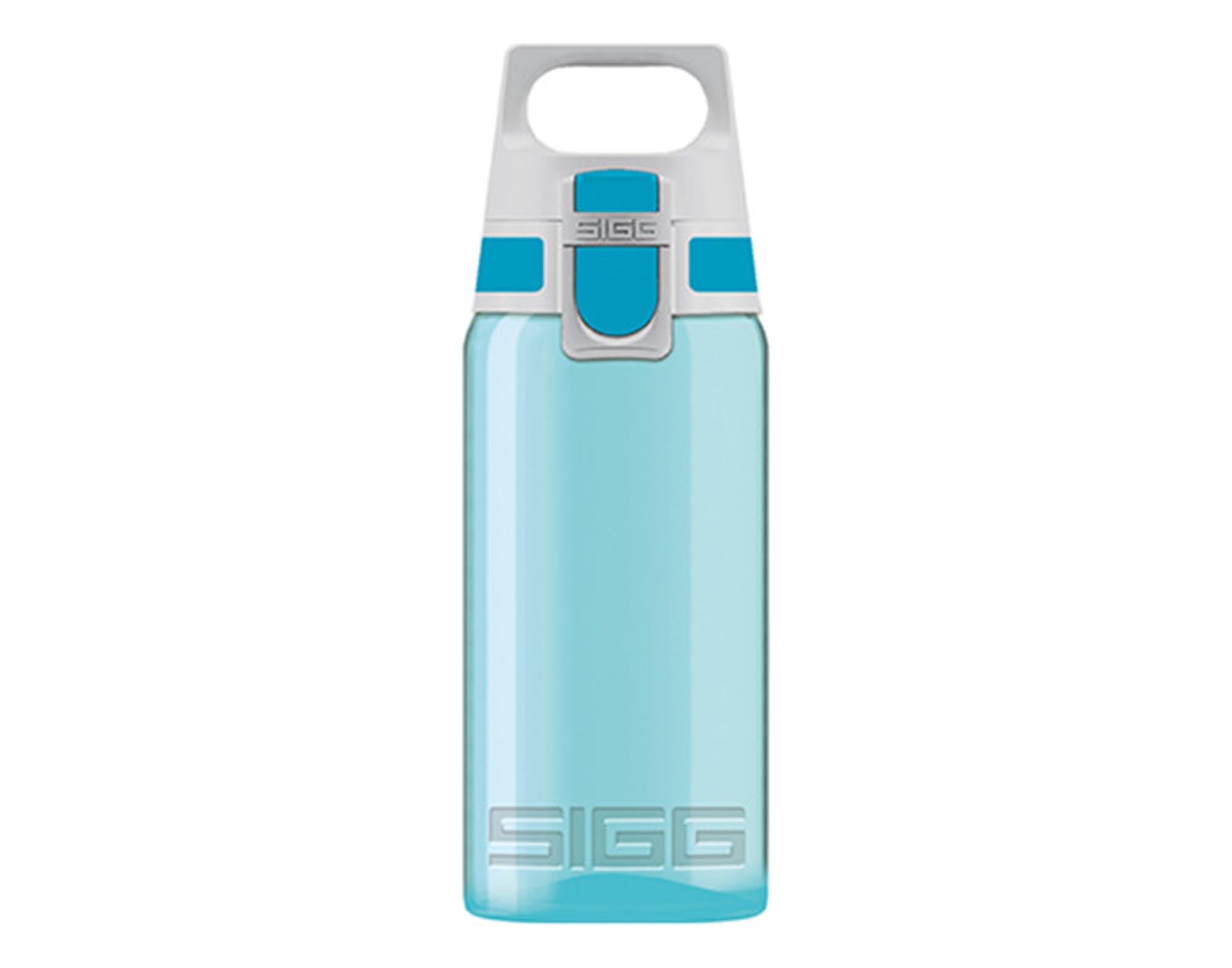 SIGG Trinkflasche Bottle Viva One aqua 0.5 l in  präsentiert im Onlineshop von KAQTU Design AG. Flasche ist von SIGG