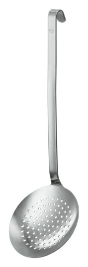 Schaumlöffel flach mit Haken grob gelocht ø 10 cm in  präsentiert im Onlineshop von KAQTU Design AG. Kochbesteck ist von RÖSLE