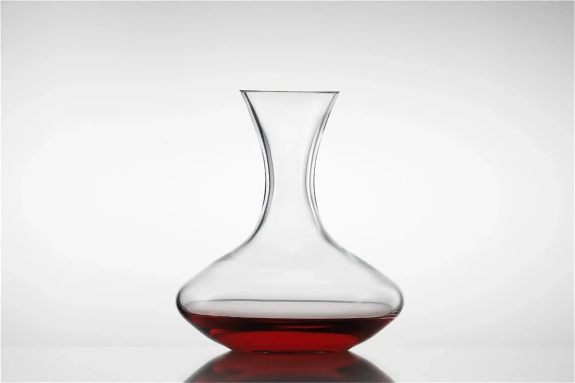 Eleganter 750ml Kristallglas-Dekanter von Stölzle, ideal für Wein & Sekt, mit optimaler Belüftung & stilvollem Design.