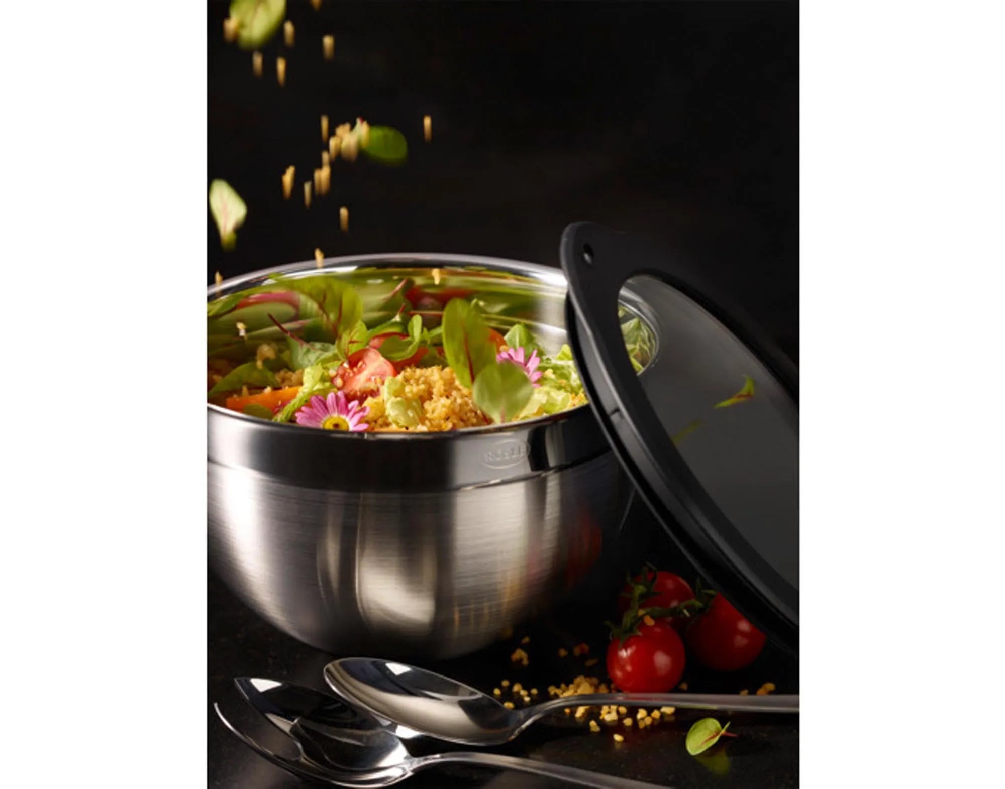 Elegante RÖSLE Schüssel: 0.7l, ø12cm, aus rostfreiem Edelstahl, spülmaschinenfest, perfekt für Küche und Tisch.