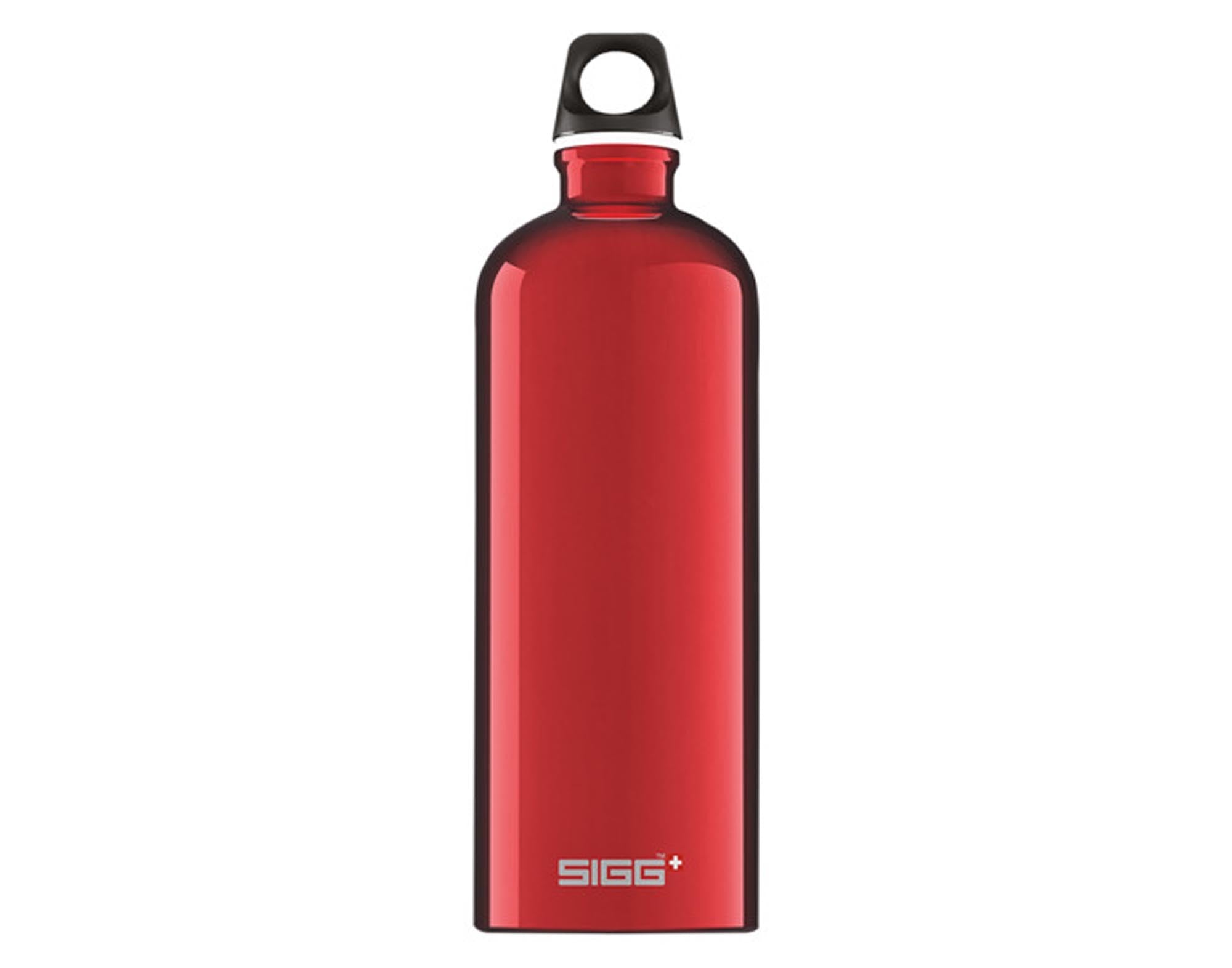 SIGG Trinkflasche Traveller Bottle red 1 l in  präsentiert im Onlineshop von KAQTU Design AG. Flasche ist von SIGG