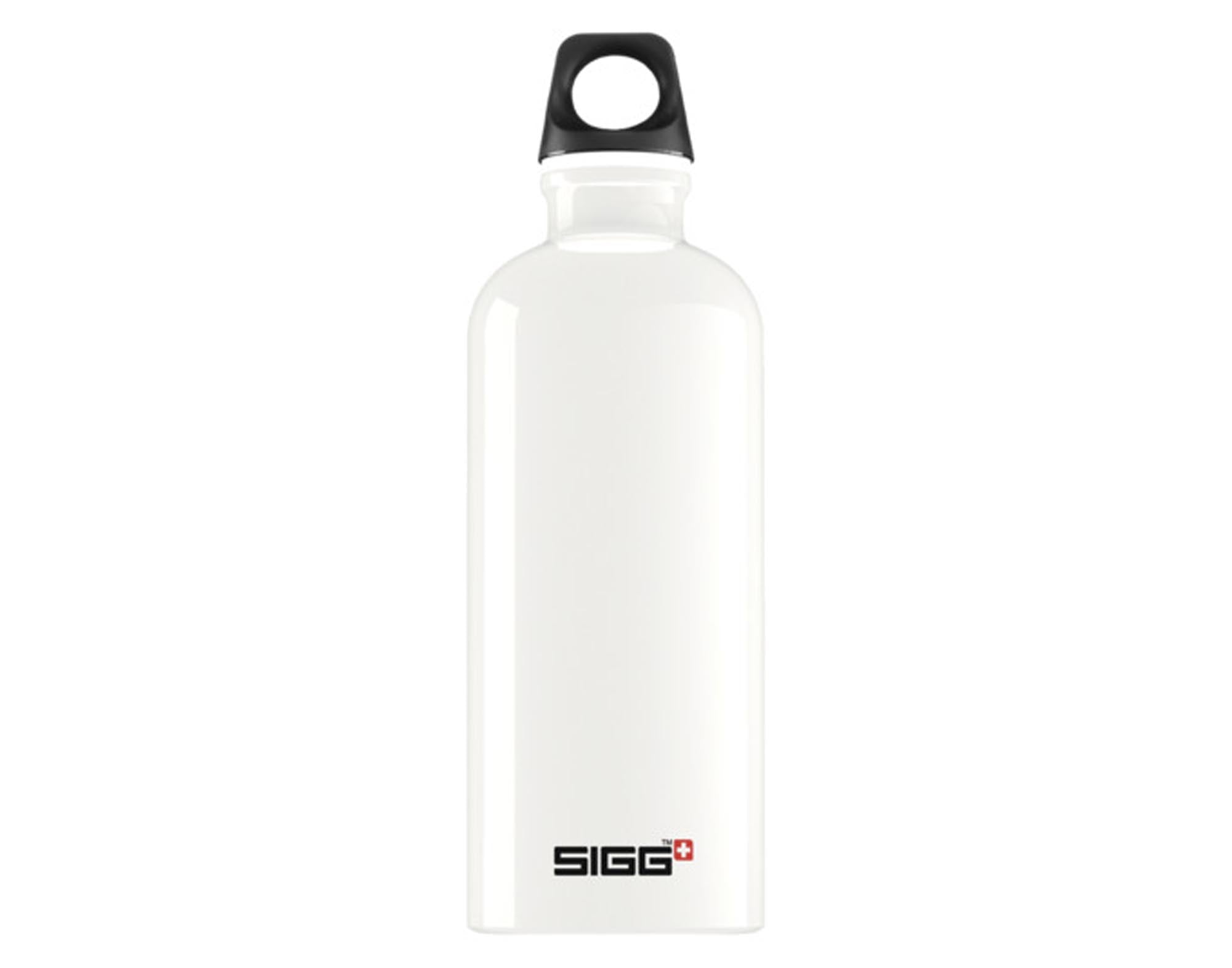 SIGG Trinkflasche Traveller Bottle white 0.6 l in  präsentiert im Onlineshop von KAQTU Design AG. Flasche ist von SIGG
