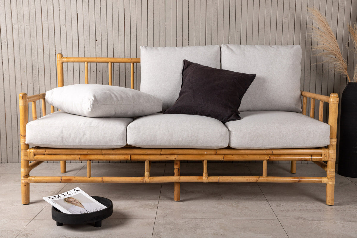 Cone 3er Sofa in Natur präsentiert im Onlineshop von KAQTU Design AG. Lounge Sofa ist von Venture Home