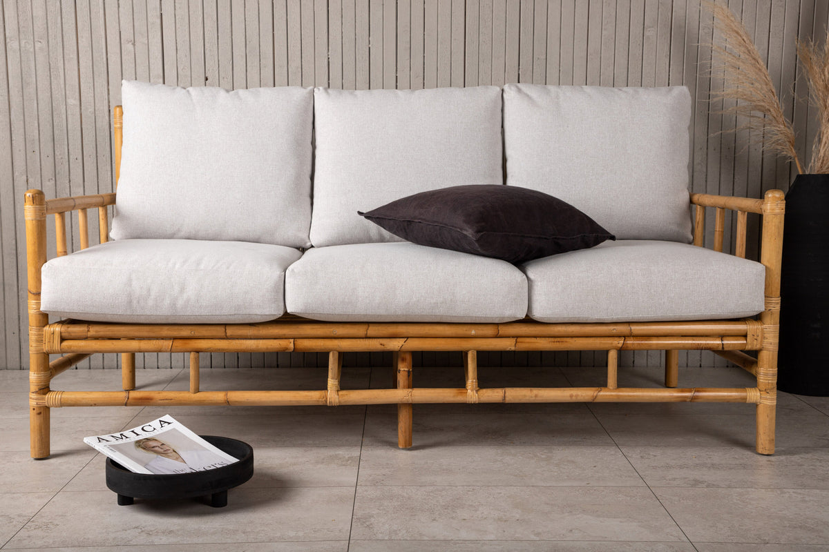Cone 3er Sofa in Natur präsentiert im Onlineshop von KAQTU Design AG. Lounge Sofa ist von Venture Home
