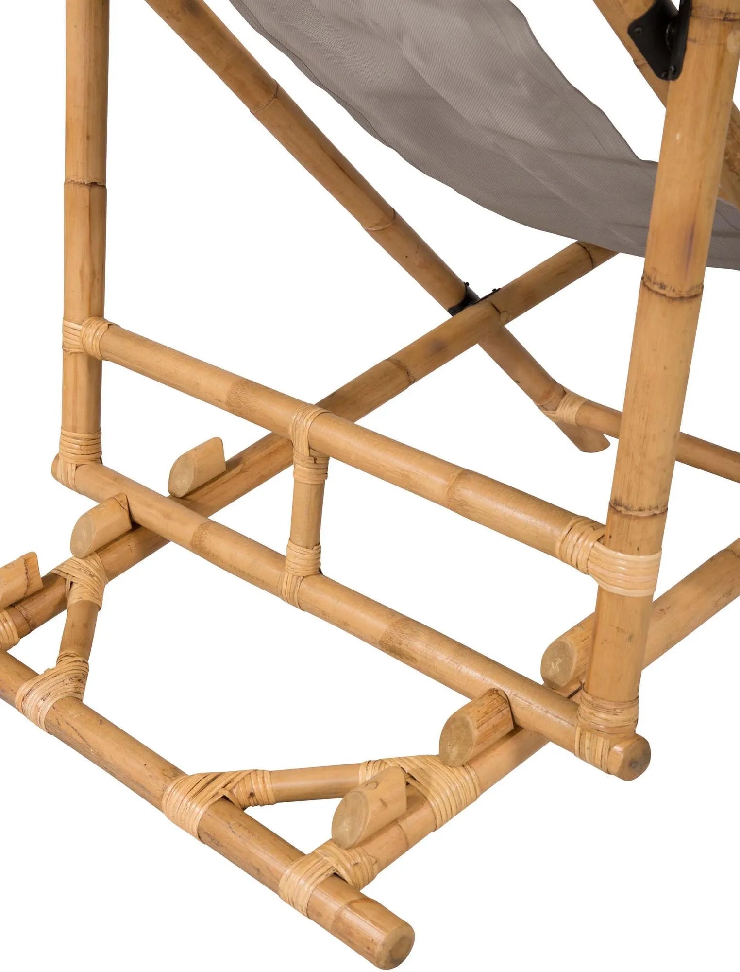 Venture Home Cane Lounger: Stilvoller Komfort für Ihren Außenbereich.