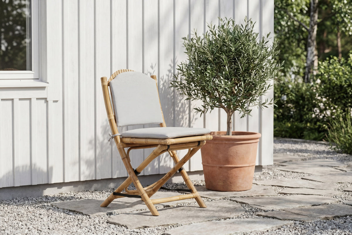 Cane Stuhl klappbar in Natur präsentiert im Onlineshop von KAQTU Design AG. Gartenstuhl ist von Venture Home