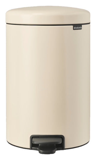 BRABANTIA Treteimer NewIcon 20 l in Soft Beige, Stahlblech mit Galvan-Beschichtung, herausnehmbarer Kunststoff-Inneneimer, Pedalmechanismus.