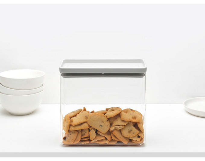 Praktische BRABANTIA Vorratsdose Tasty+ in Light Grey, 3.5 l, ideal für die Aufbewahrung von Lebensmitteln, stilvoll und funktional.