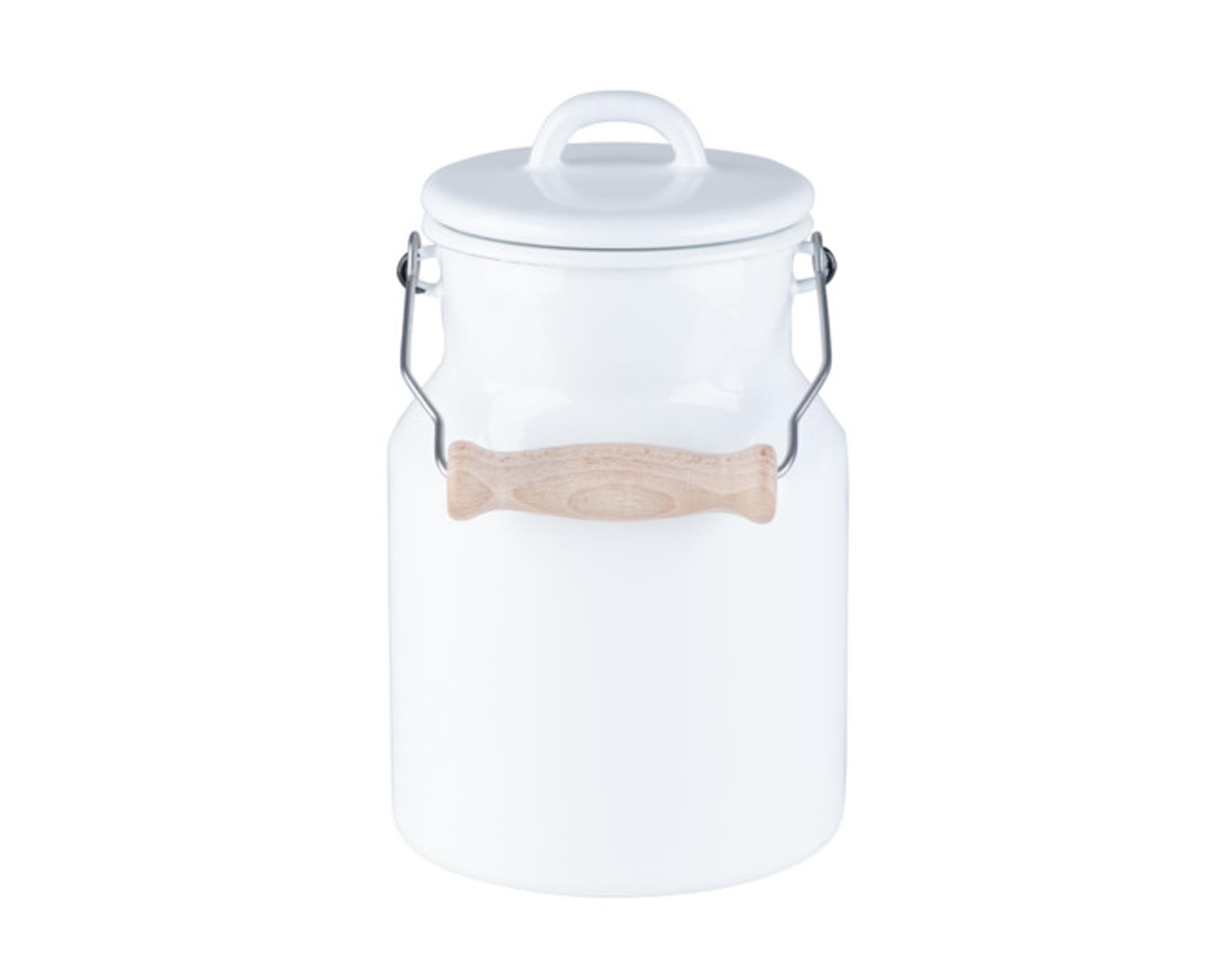 RIESS Milchkanne mit Deckel weiss 1.5 l in Weiss präsentiert im Onlineshop von KAQTU Design AG. Küchenhelfer ist von RIESS