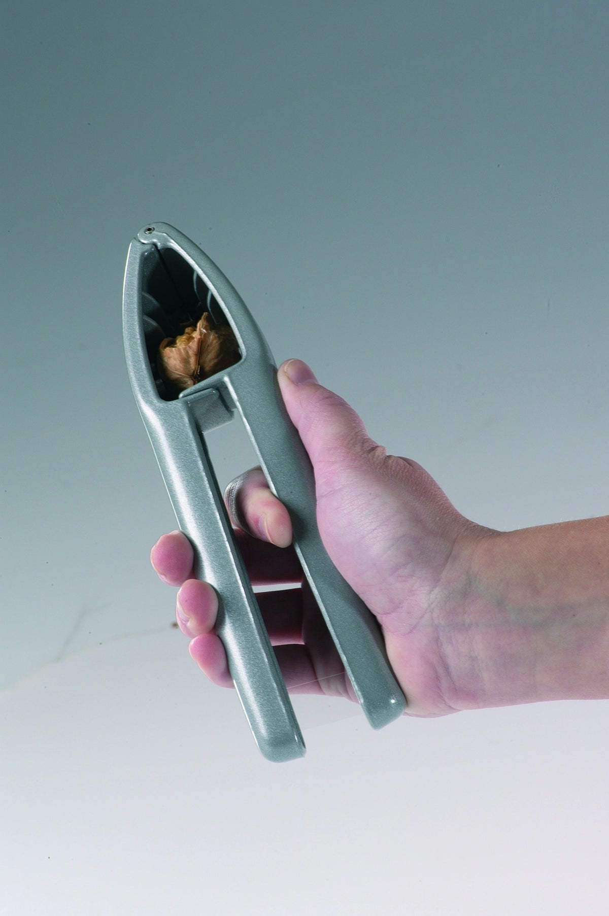 Nussknacker Coco, 20.5x8x4.5cm in Silber präsentiert im Onlineshop von KAQTU Design AG. Küchenhelfer ist von Westmark