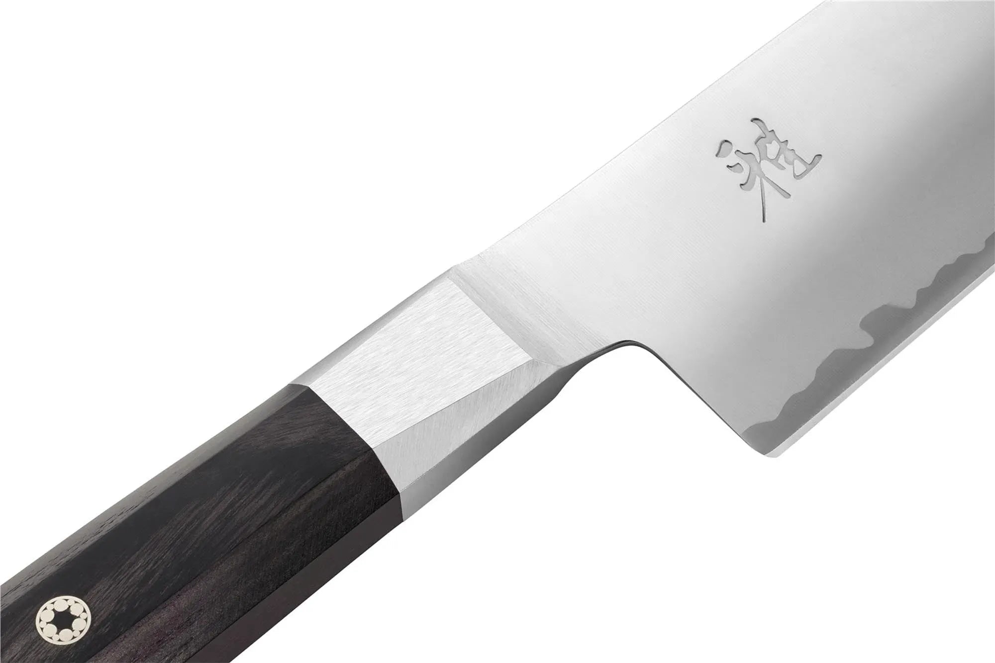 Elegantes MIYABI 4000FC Santoku: Präzision und japanische Handwerkskunst.