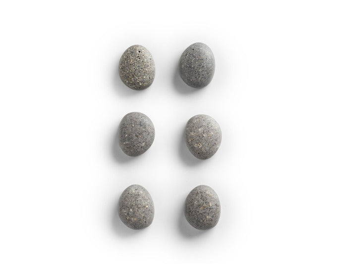 Magnet-Set Stone mit 6 Stück ø 2 cm in  präsentiert im Onlineshop von KAQTU Design AG. Büromaterial ist von ZELLER PRESENT
