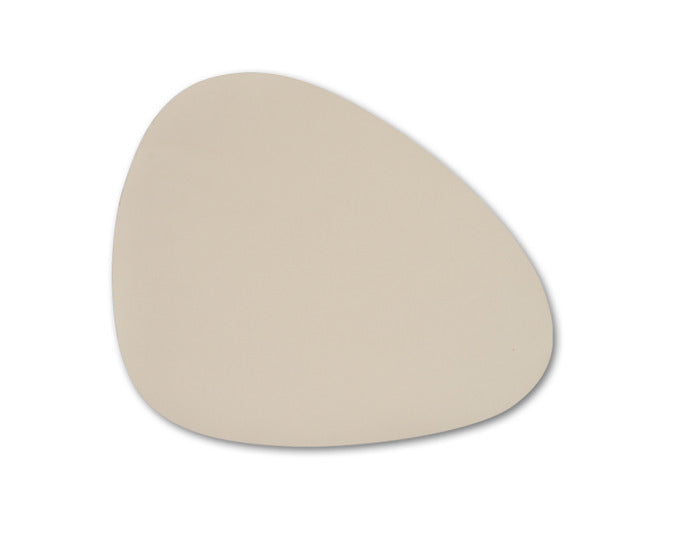 ZELLER Tischset Kunstleder creme 34x42 cm in  präsentiert im Onlineshop von KAQTU Design AG. Tischset ist von ZELLER PRESENT