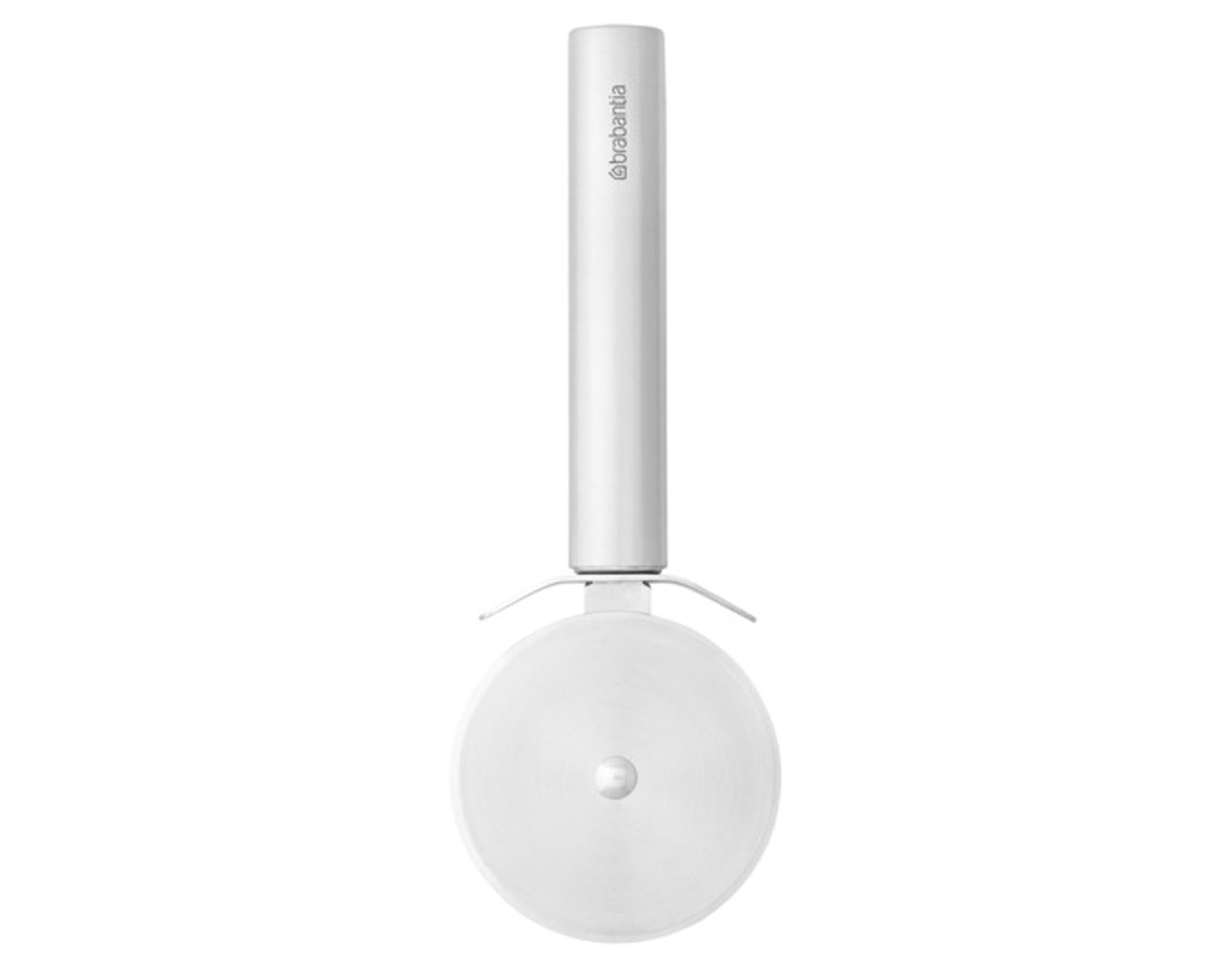 Der BRABANTIA Pizzaschneider Profile: Hochwertiges Edelstahlrad, ergonomischer Griff, langlebig, spülmaschinenfest. Perfekt für alle Pizzen!