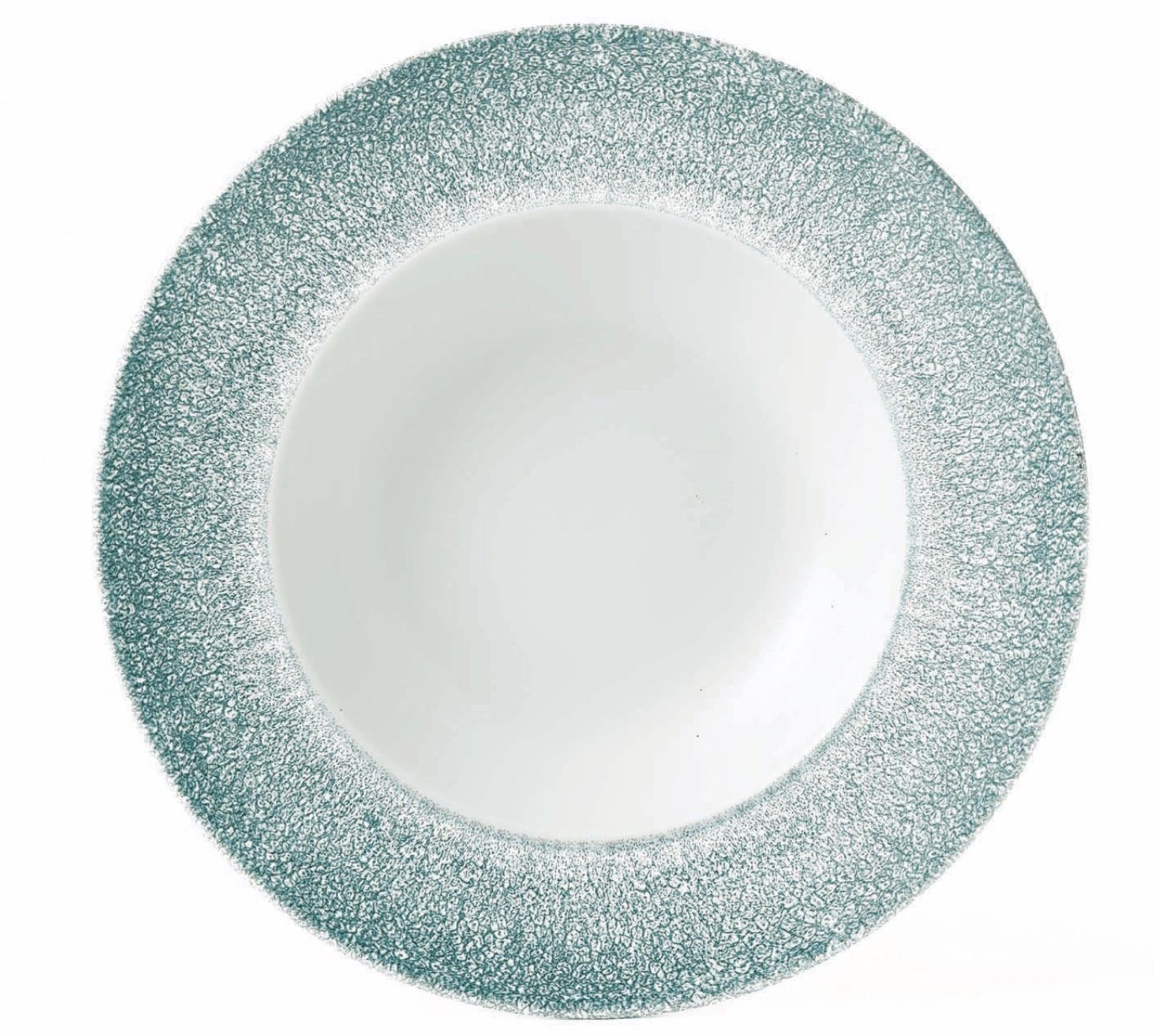 Der S.P. Raku Topaz Blue Teller 24cm von Churchill besticht durch seine schimmernde blaue Glasur, ideal für Suppen und Pasta.