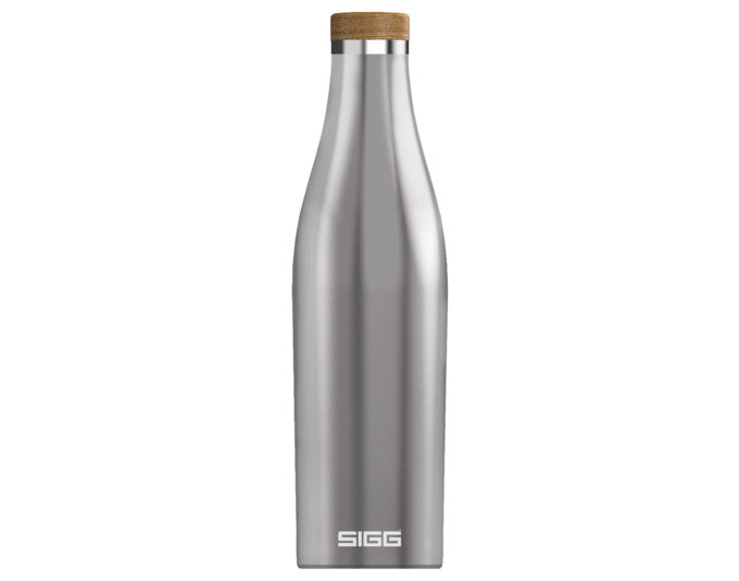 Trinkflasche Meridian brushed touch 0.5 l in  präsentiert im Onlineshop von KAQTU Design AG. Flasche ist von SIGG