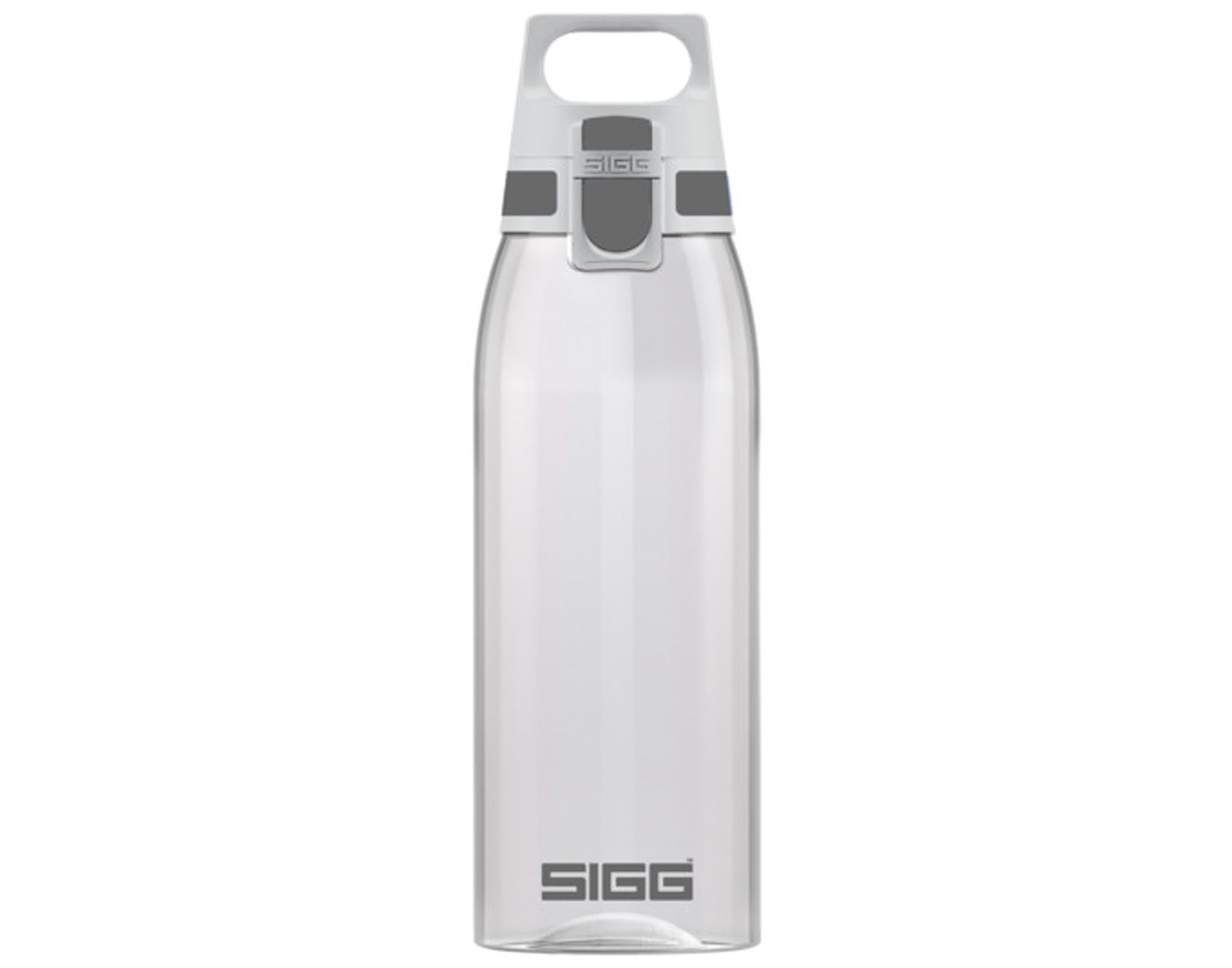SIGG Trinkflasche Bottle Total Color transparent 1 l in  präsentiert im Onlineshop von KAQTU Design AG. Flasche ist von SIGG