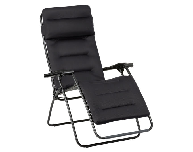 Relaxsessel RSX Clip in Acier präsentiert im Onlineshop von KAQTU Design AG. Outdoor-Sessel mit Armlehnen ist von LAFUMA