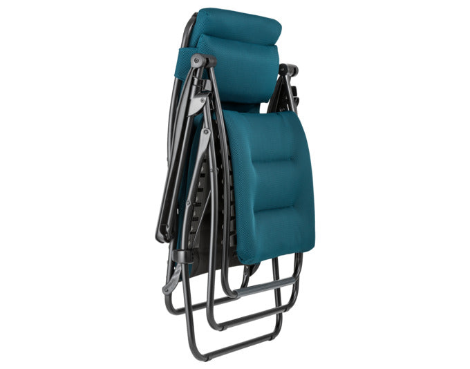 Relaxsessel RSX Clip in Coral präsentiert im Onlineshop von KAQTU Design AG. Outdoor-Sessel mit Armlehnen ist von LAFUMA