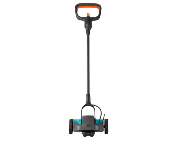 GARDENA Akku-Rasenmäherset Handymower 22 cm 18 V 3-teilig in  präsentiert im Onlineshop von KAQTU Design AG. Gartengeräte ist von GARDENA