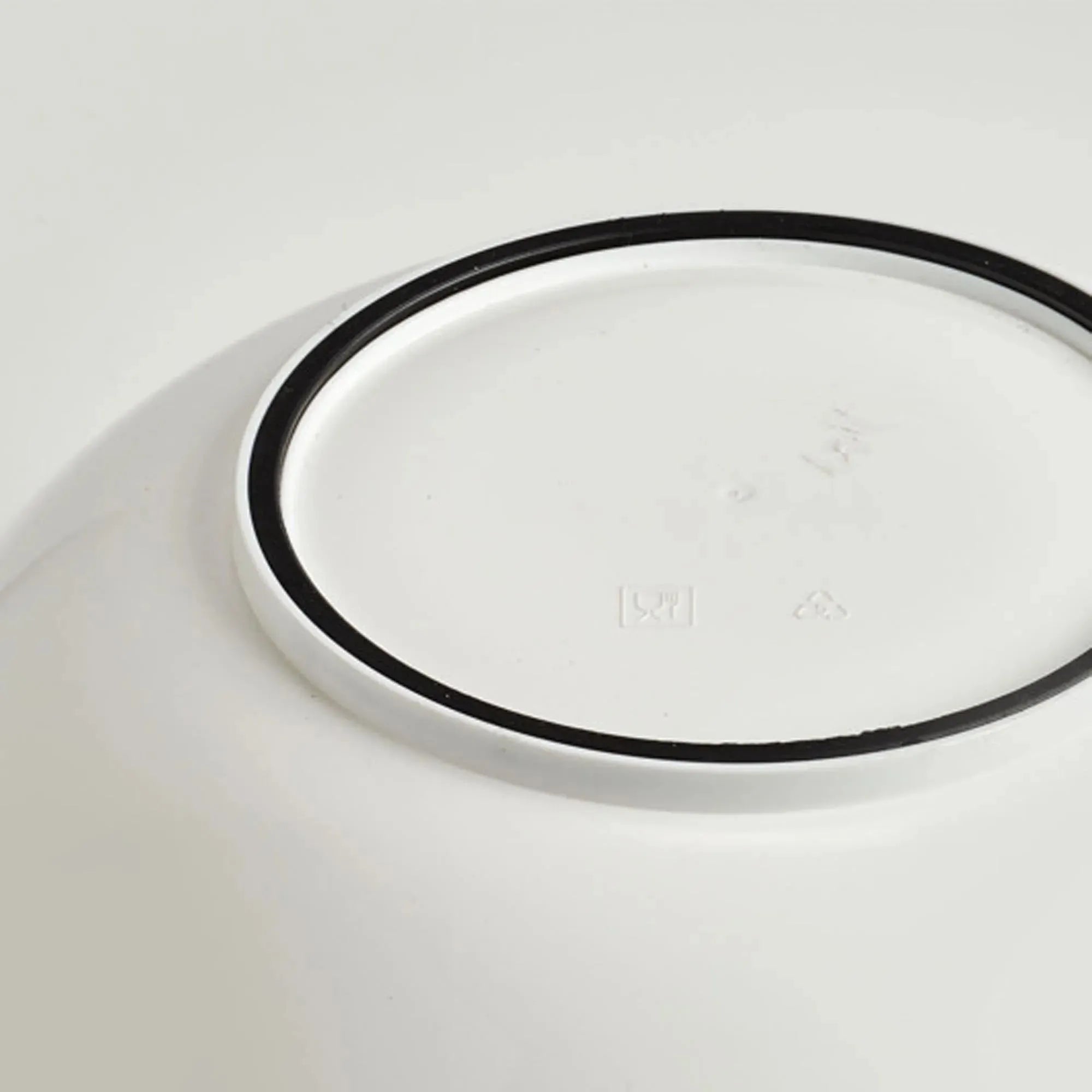 Das 5-teilige Multifunktionsküchen-Set von ZELLER PRESENT aus BPA-freiem Kunststoff ist ideal zum Mischen, Servieren und Aufbewahren.