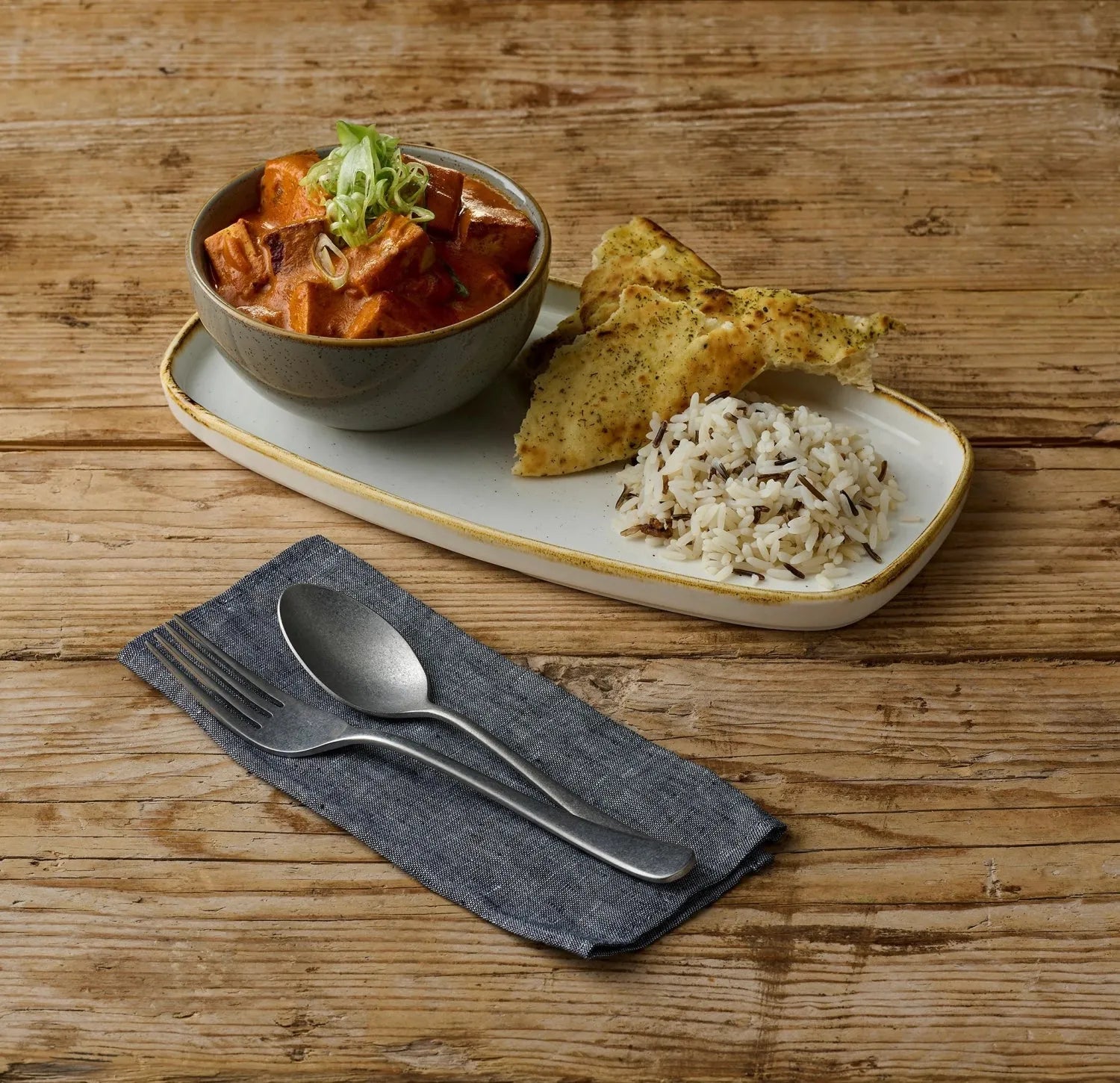 Stonecast Chefs Platte 30x15.4 cm, Barley Weiss, von Churchill.