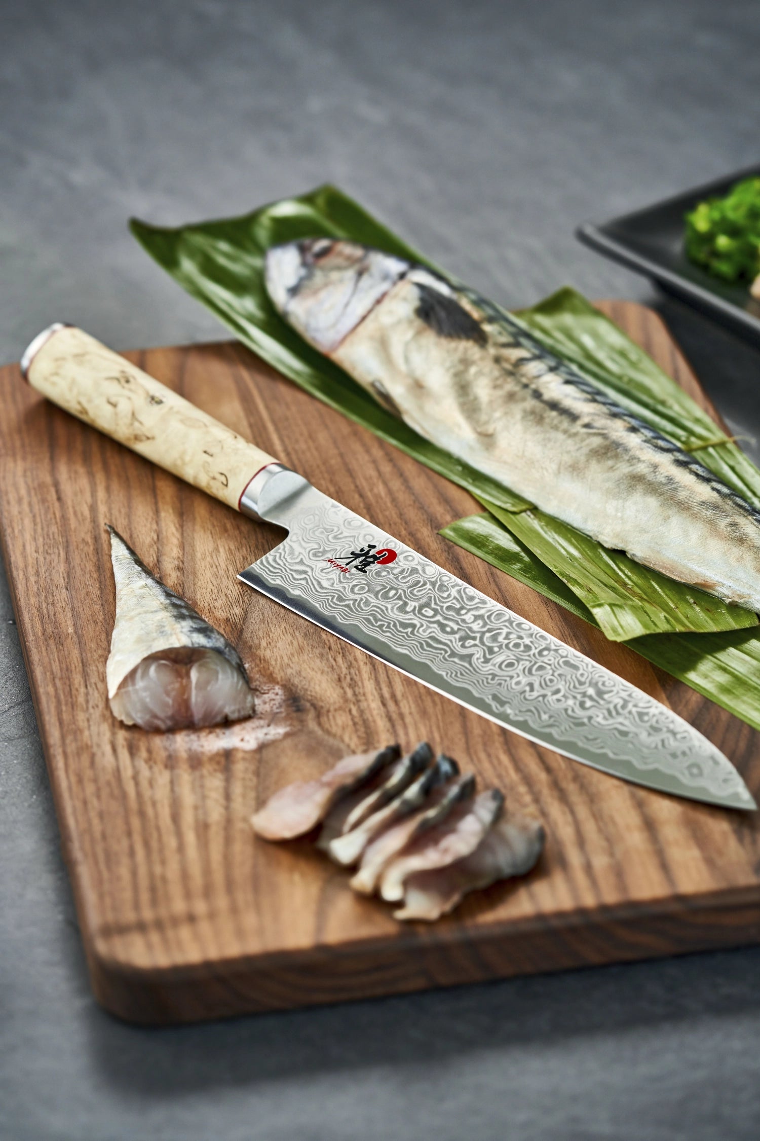 MIYABI 5000MCD Gyutoh: 200mm, meisterhafte japanische Handwerkskunst.