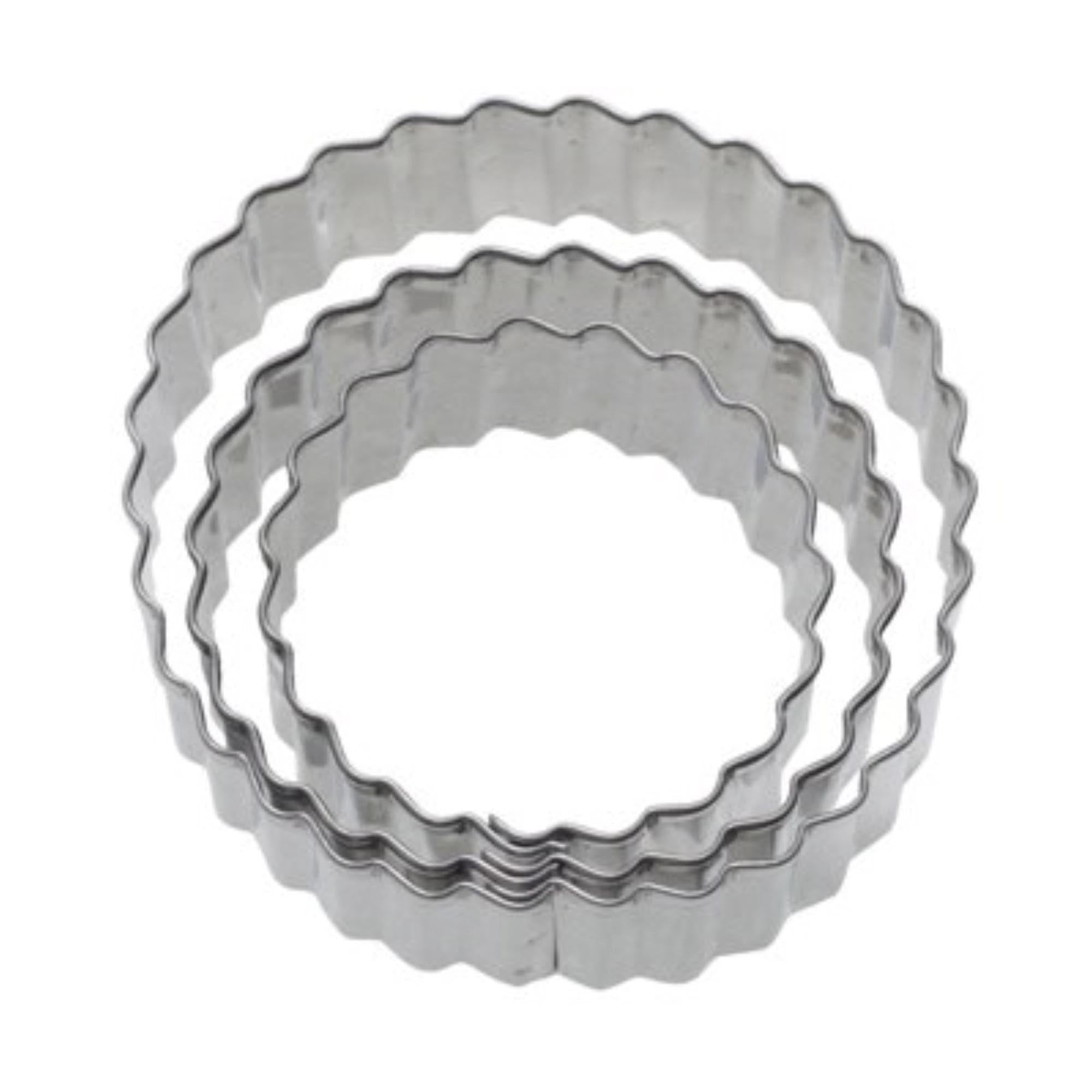 3 Stk. Terrassen-Ausstechformen Ring gewellt, D4,5,6cm in Silber präsentiert im Onlineshop von KAQTU Design AG. Ausstecher ist von Westmark