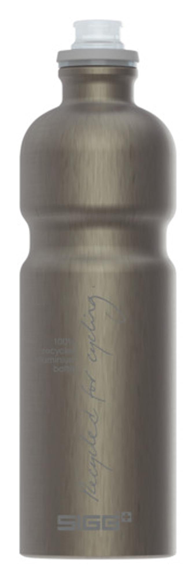 SIGG Trinkflasche Bottle MyPlanet Move smoke pearl 0.75 l in  präsentiert im Onlineshop von KAQTU Design AG. Flasche ist von SIGG
