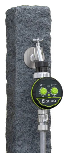 Elektronischer Bewässerungscomputer von GEKA, ideal für präzise Gartenbewässerung, einfach zu bedienen und zuverlässig.
