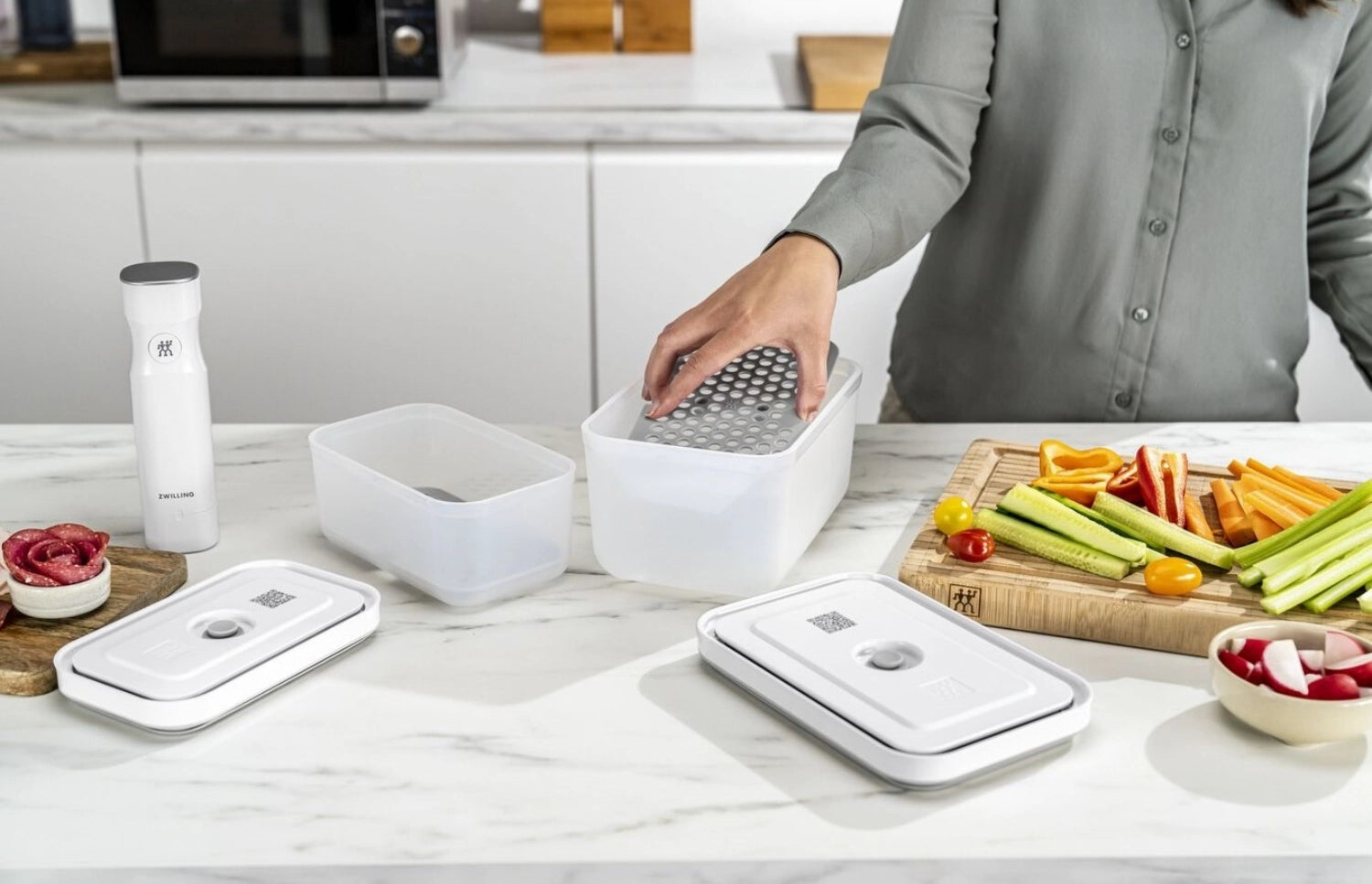 Vakuum Zubehörset von Zwilling: 2er Set Abtrg Gitter in M/L für optimales Vakuumieren und Frischhalten von Lebensmitteln.