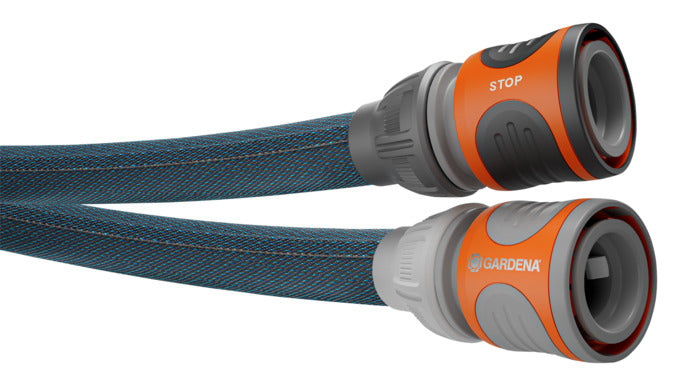 Das GARDENA Liano Xtreme Schlauch Set 1/2" 25 m bietet extreme Flexibilität und Robustheit für anspruchsvolle Gartenarbeiten.