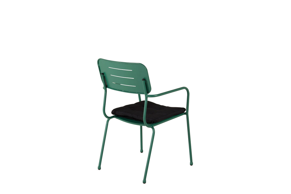 Nicke Stuhl in Grün präsentiert im Onlineshop von KAQTU Design AG. Gartenstuhl mit Armlehnen ist von Venture Home