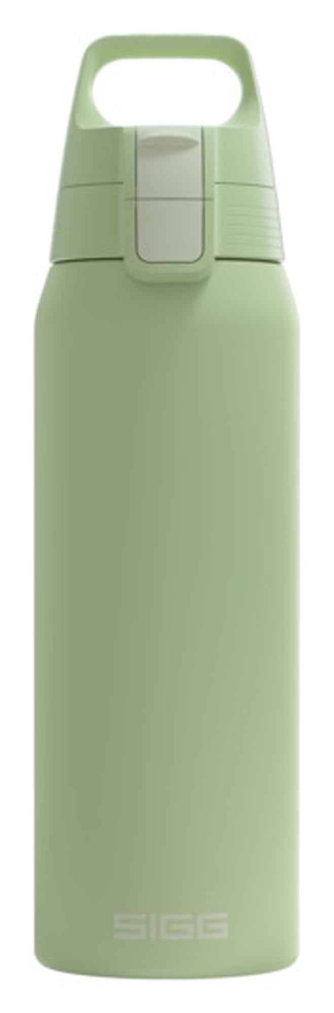 SIGG Isolierflasche Shield Therm One eco green 0.75 l in  präsentiert im Onlineshop von KAQTU Design AG. Küchenhelfer ist von SIGG